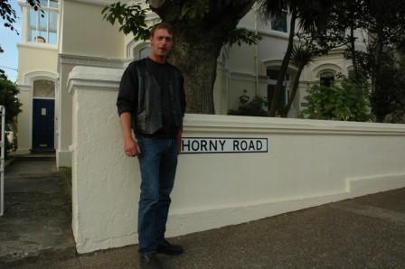 (T)horny road, Douglas, Isle of Man. Foto: "Kiss". NOMCK